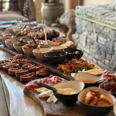 Luxury Tauro لا كالا ذي ميخاس