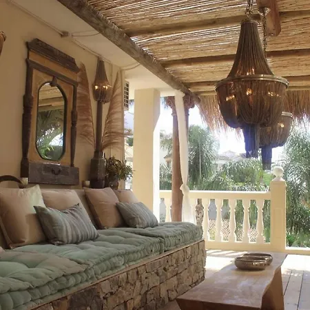 Bed and breakfast Luxury Tauro