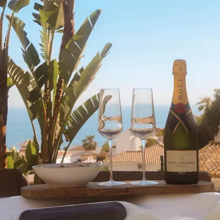 Bed and breakfast Luxury Tauro La Cala De Mijas