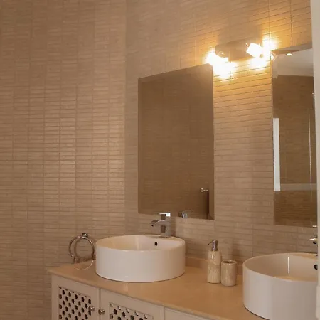 Luxury Tauro Bed and breakfast *